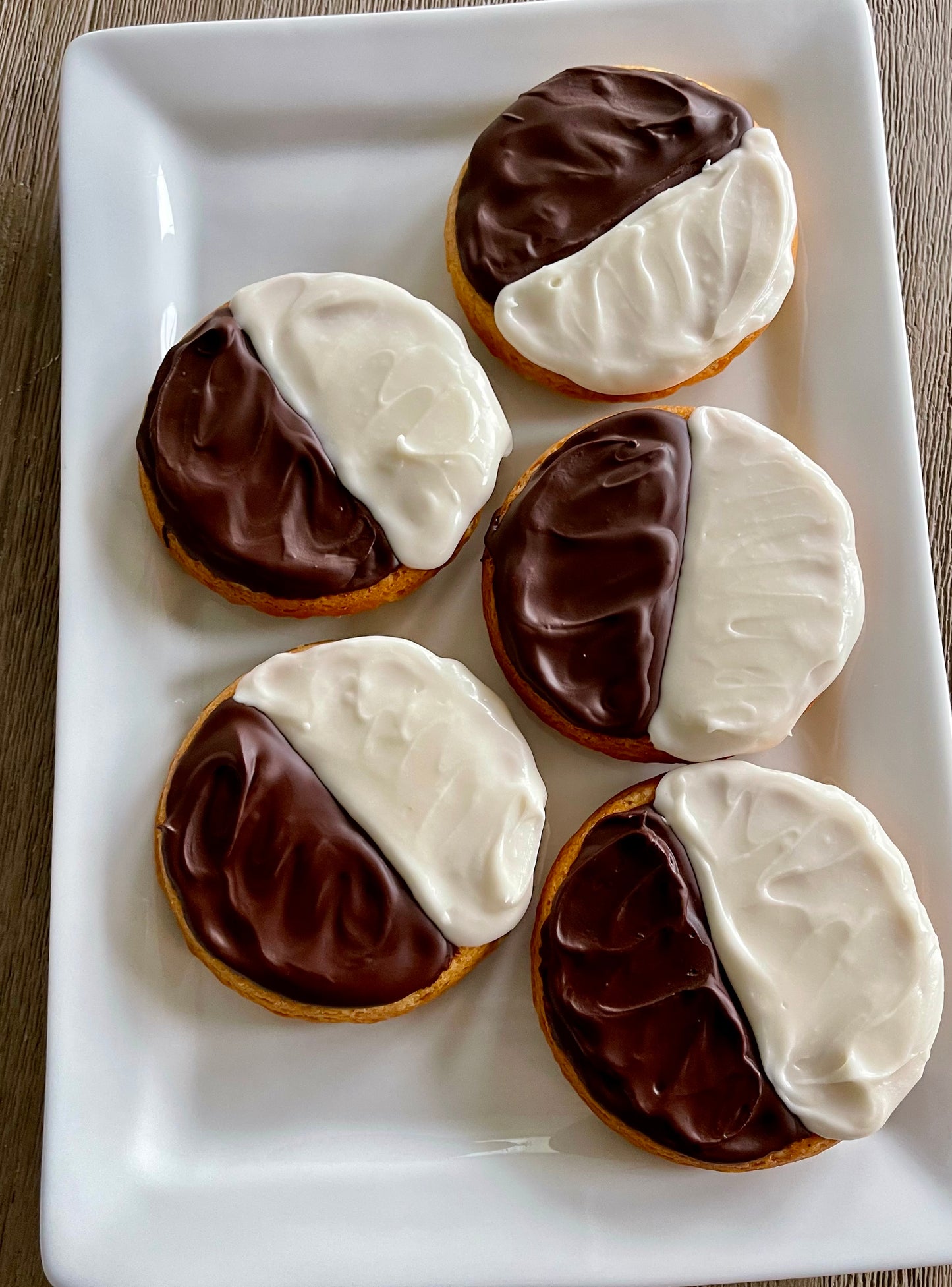 Black & White Cookies image 0