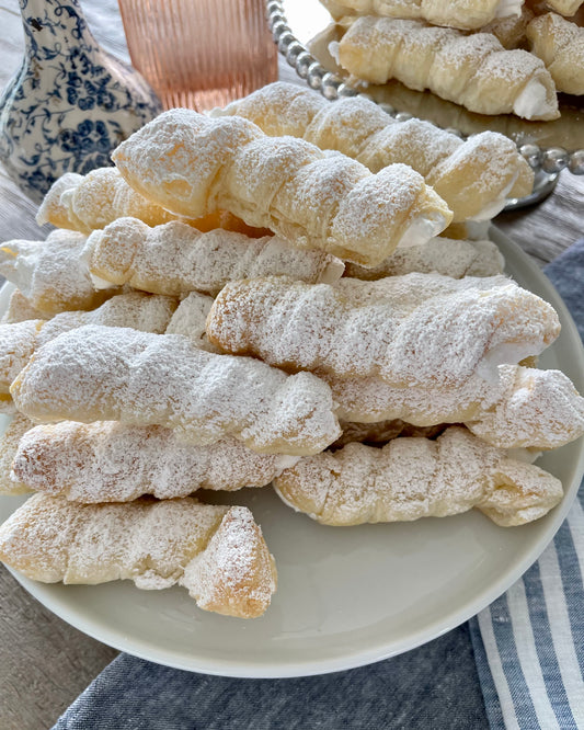 Lady Locks - Small image 0